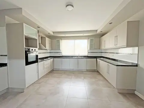 Casa en Venta al Oeste