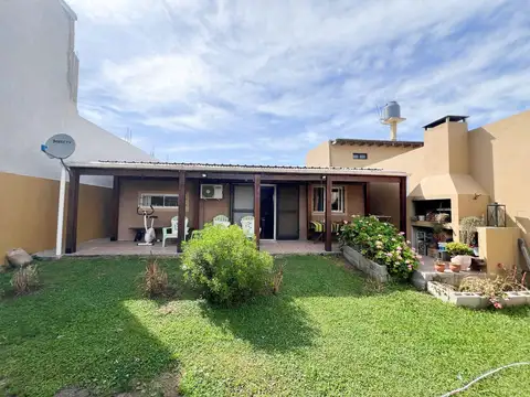 Casa en venta 2 dormitorios La Plata