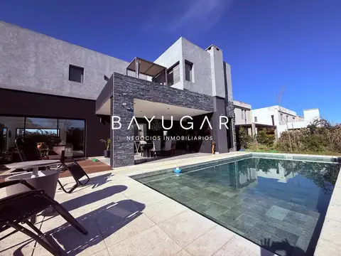 Venta Casa en Lagoon Pilar