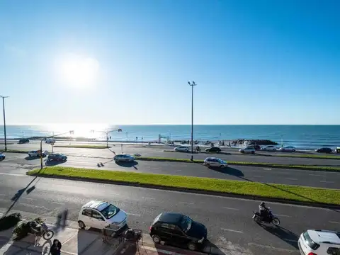 Venta Monoambiente Reciclado cochera Frente al Mar