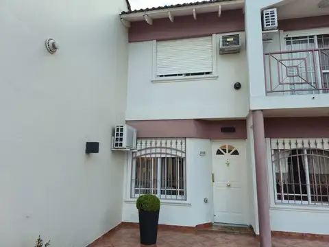 VENTA TRIPLEX / PH 4 AMB C/ PILETA VILLA LUZURIAGA