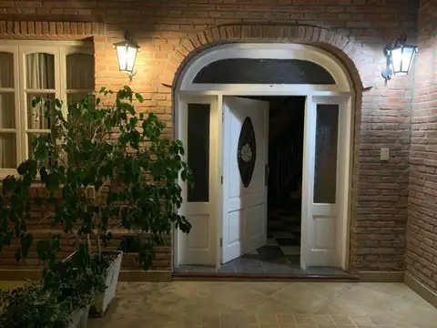 Casa en Alquiler de 5 dormitorios