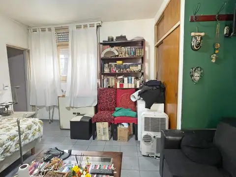 * RESERVADA* Casa 260 m2 cub., lote propio,Loria y San Juan.