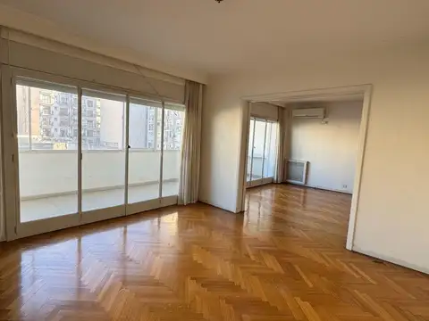 Amplio departamento en alquiler de 6 ambientes con cochera | Recoleta