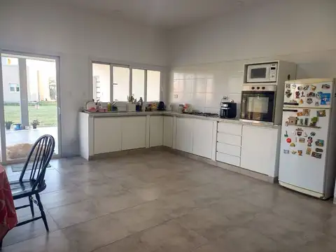 Casa en Venta en Los Olmos, USD 150.000