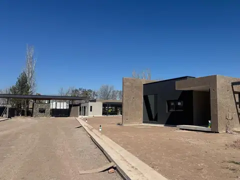 CASA EN VENTA LUJAN, ALMIRANTE BROWN Y VIAMONTE