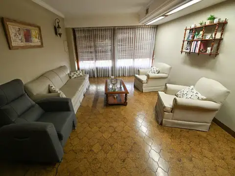 Casa en Alquiler de 3 dormitorios