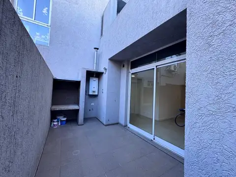 Departamento en Alquiler en Floresta, $ 700.000