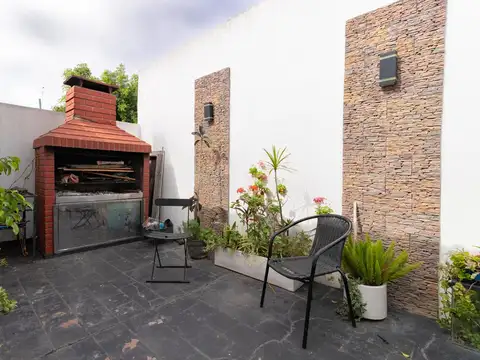 Depto Tipo Casa en Venta de 4 ambientes