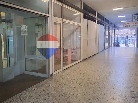 Avenida 18 de Julio 1000