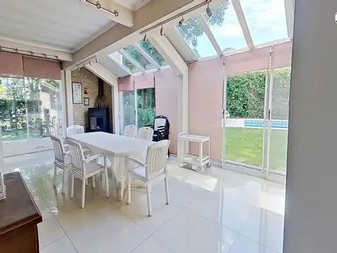VENTA CASA 5 AMB JARDIN PILETA EN B. SAN CARLOS