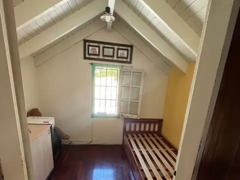 De Las Violetas 6400