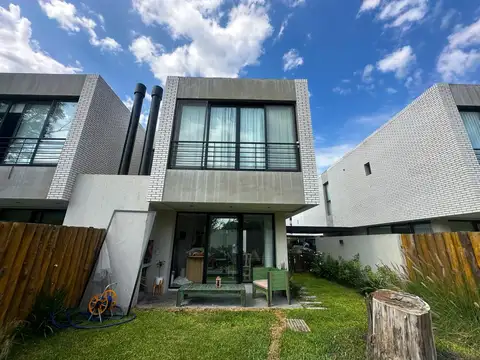 Jose De Champagnat 3600