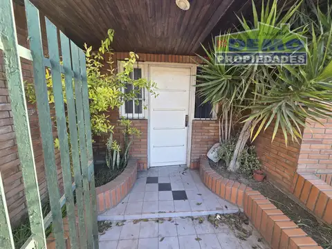 Casa en Venta con 1 cochera