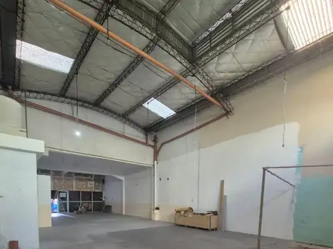 LOCAL COMERCIAL.170 M2-ZONA COMERCIAL