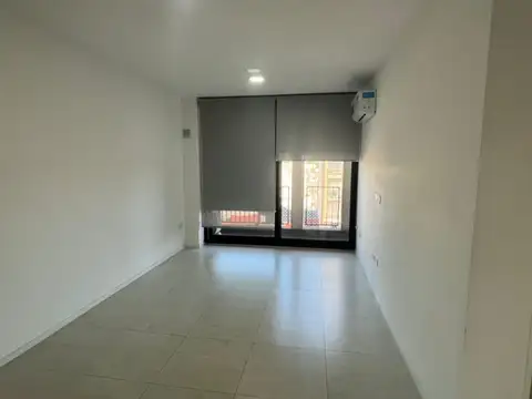 Av Presidente Juan Domingo Peron 3500, Piso 4