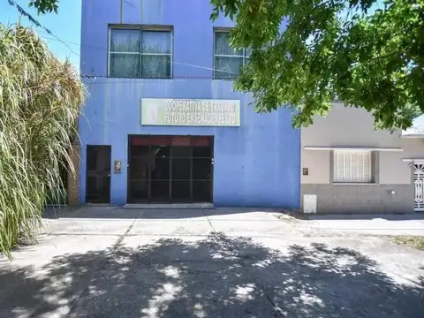 AV. BOSSINGA E/ MARQUES DE AVILES Y SARMIENTO al 200