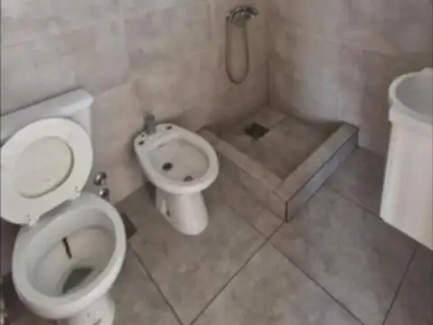 Monoambiente en el centro de cañuelas