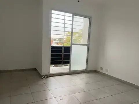 Departamento 2 AMB 2 PISO X ESCALERA COCHERA