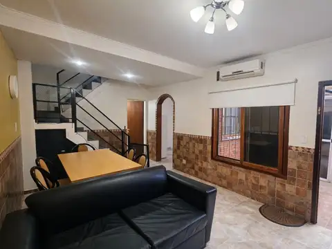 Depto Tipo Casa en Venta en Villa Ballester, USD 95.000
