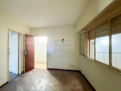 Ladislao Martinez al 200 entre Rawson y Arenales