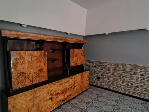 Casa en Alquiler en Castelar Sur, $ 1.500.000