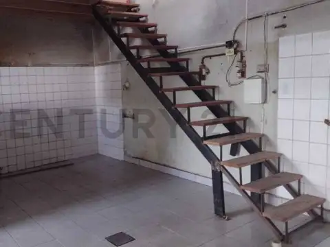 5 entre 124 y 125 , Piso 0