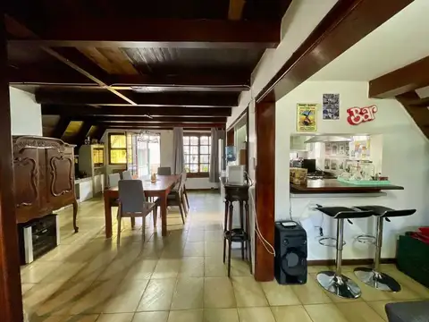 Casa 4 ambientes con 3 baños