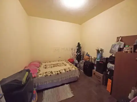 Casa 6 ambientes con 2 baños