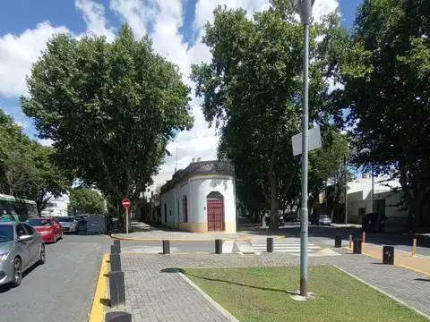 Depto Tipo Casa 3 ambientes con 2 baños