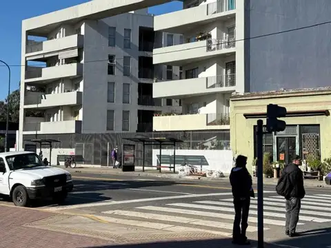 4 AMB BALCON CORRIDO 2 BAÑOS SEGURIDAD 24hs PQUE LEZAMA