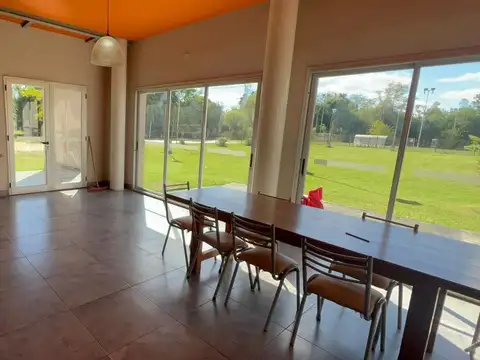 Predio deportivo en venta Quinta en La Reja
