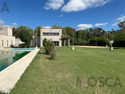 Predio deportivo en venta Quinta en La Reja