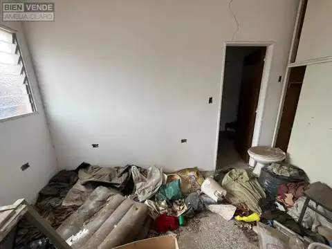 OPORTUNIDAD CASA 5 AMBIENTES A REFACCIONAR | CON COCHERA Y TERRAZA | BARRIO RIVER
