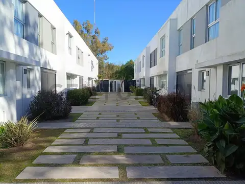 Casa en Venta en Manuel B Gonnet, USD 120.000