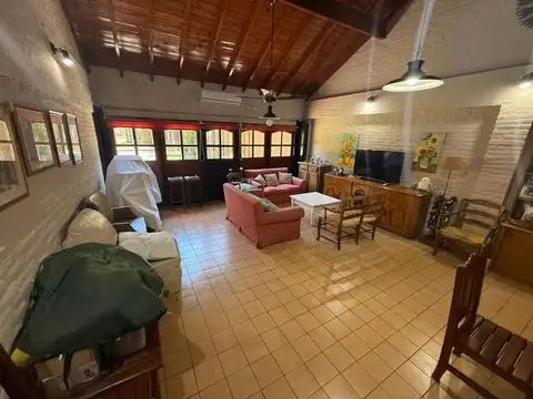 Casa en Venta con 1 cochera