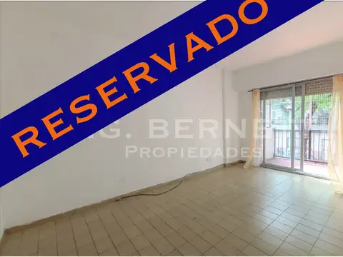 Departamento 2 Ambientes al frente en inmejorable ubicación -