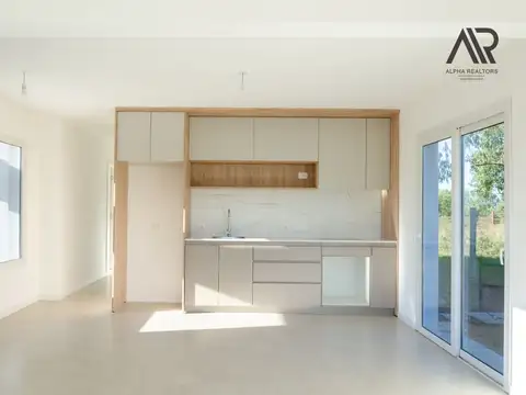 Casa en Venta en La Asturiana, USD 205.000