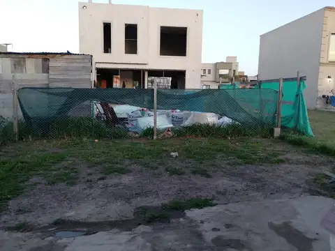 Casa en Venta en Sourigues, USD 100.000