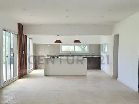 Casa en Venta en La Cesarina, USD 190.000
