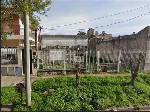 Venta Lote Tapiales CON CASA A REFACCIONAR