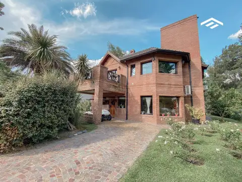 NUEVO INGRESO CASA EN ST THOMAS SUR - EXCELENTE ESTADO!