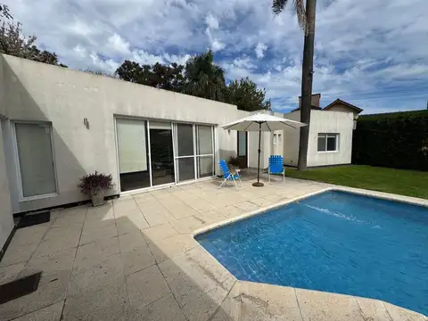 Casa en Venta en Las Lajas Country Club, USD 175.000