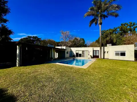 Casa 5 ambientes con 2 baños