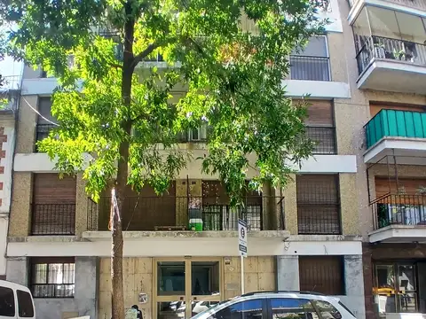 DEPARTAMENTO DE 2 AMBIENTES CON BALCÓN EN FLORESTA