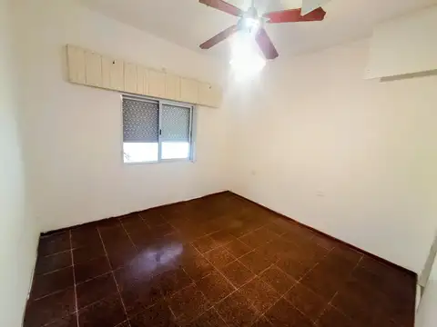 CASA C/COCHERA