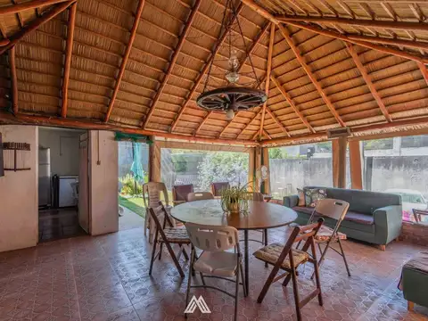 VENTA CASA ITUZAINGO PATIO PARRILLERO COCHERA
