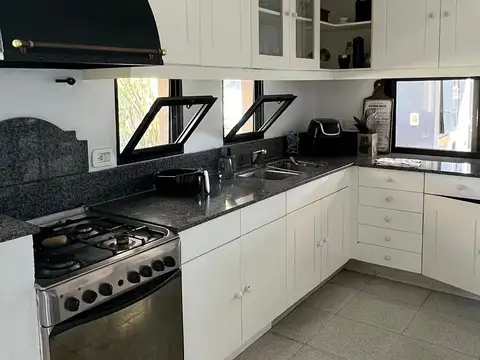 Alberto Williams 800