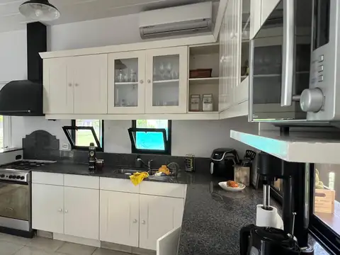 Alberto Williams 800