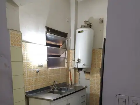 Venta Casa 3 Ambientes con jardin, Villa Udaondo, Ituzaingo